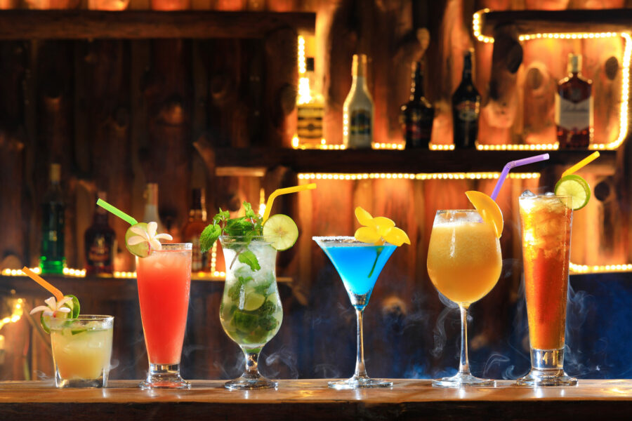 Alcool,Tropical,Coctails,Dans,Le,Bar